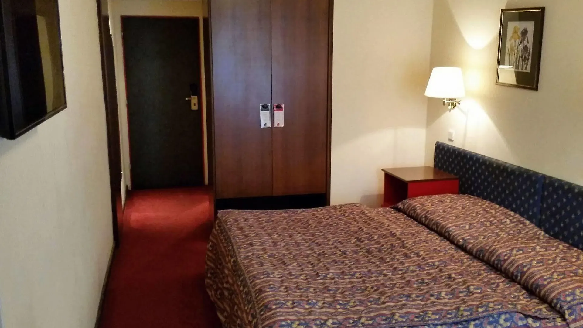Hotel Ariston Prague 4*,